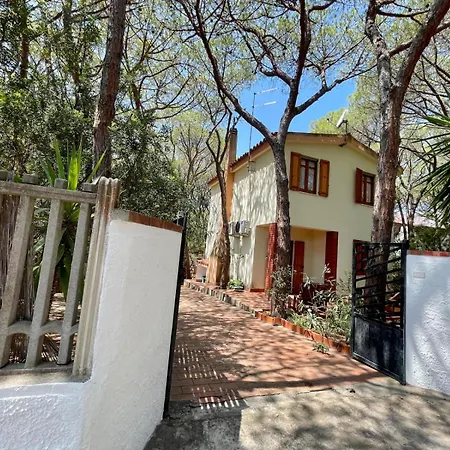 Marina Villa Fort Village